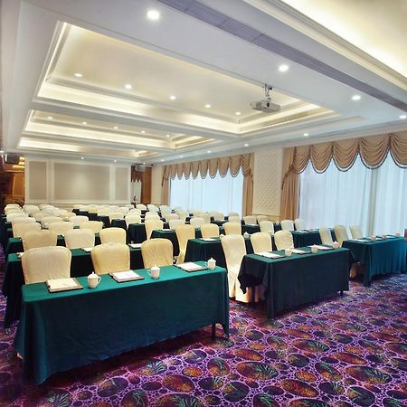 Huizhou Jinhuayue International Hotel Экстерьер фото