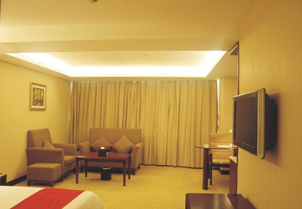Huizhou Jinhuayue International Hotel Экстерьер фото