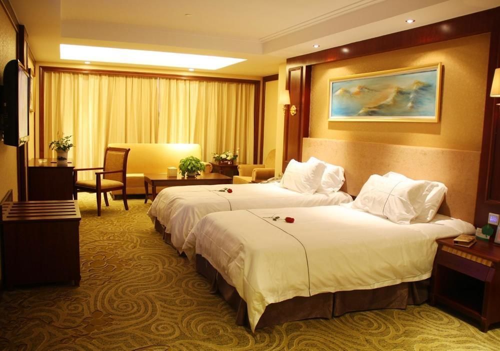 Huizhou Jinhuayue International Hotel Экстерьер фото