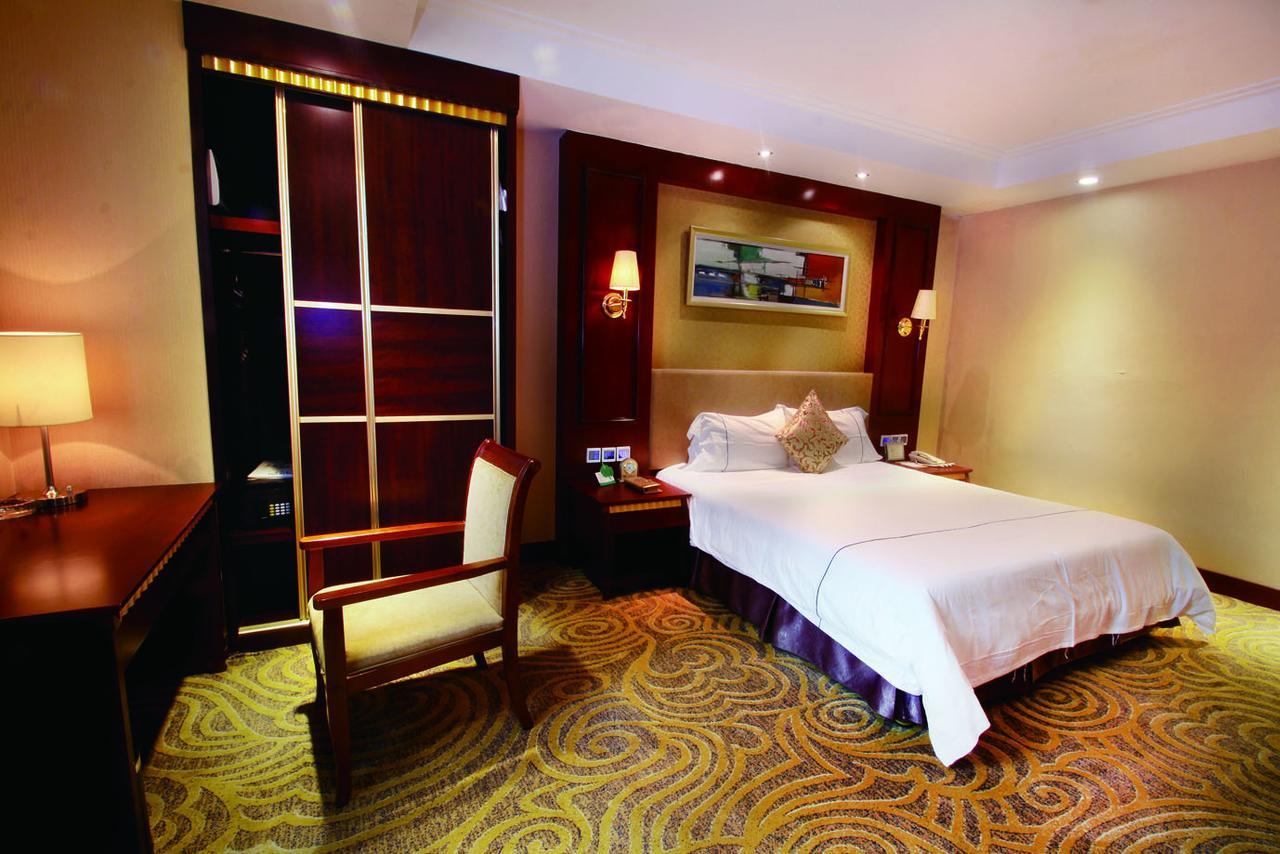 Huizhou Jinhuayue International Hotel Экстерьер фото