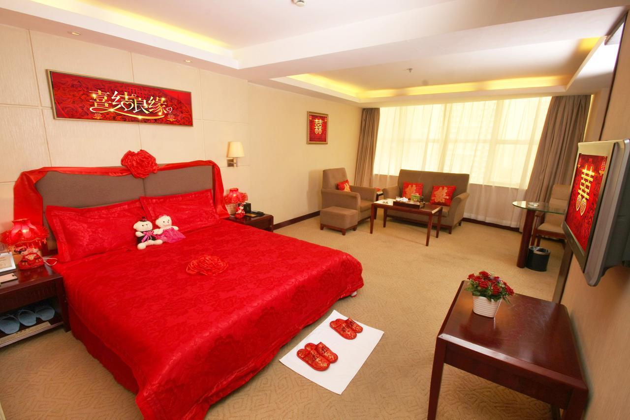 Huizhou Jinhuayue International Hotel Экстерьер фото