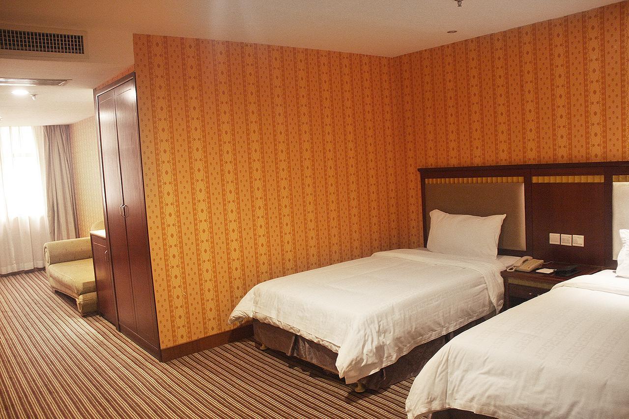 Huizhou Jinhuayue International Hotel Экстерьер фото